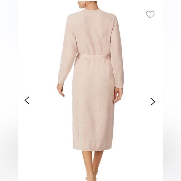 Sanctuary

Maxi Belted Robe. ROSE 💕 - Picture 3 of 4